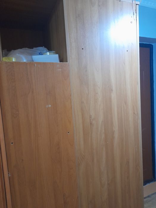 Продам шкаф вместительный