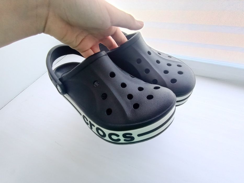 Продам кроксы не дорого,срочно!