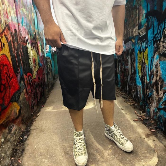 2 Pantaloni scurti Casual PIELE cu sireturi lungi!