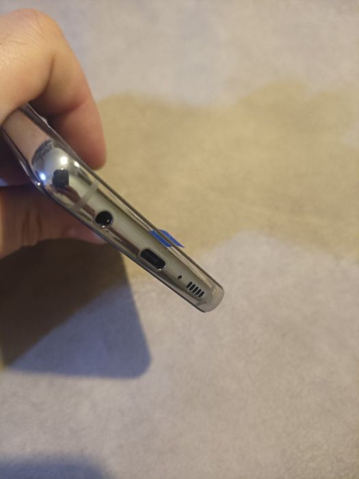 Смартфон Самсунг s10   128g /8