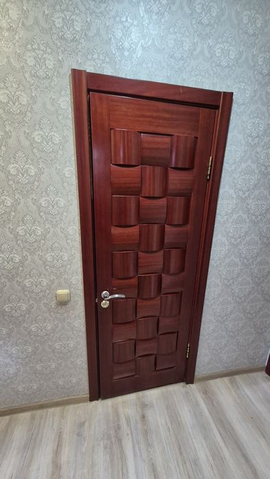 Продам двери межкомнатные