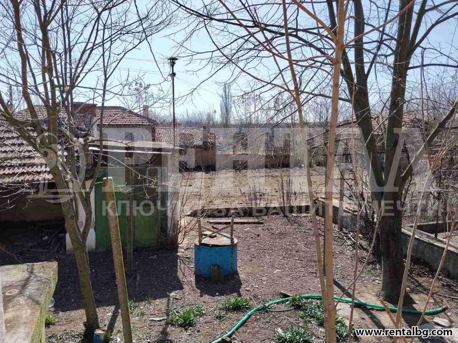 Къща с двор, с. Чоба