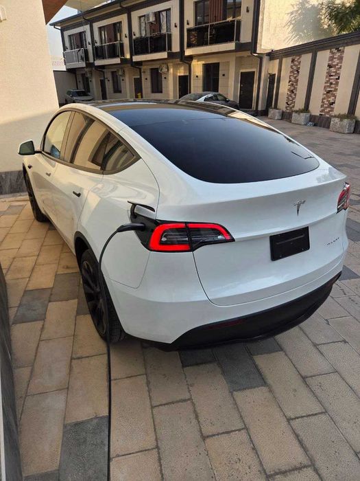 Tesla Model Y 2024 Dual Motor US