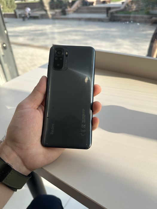 Продам телефон Redmi Note 10