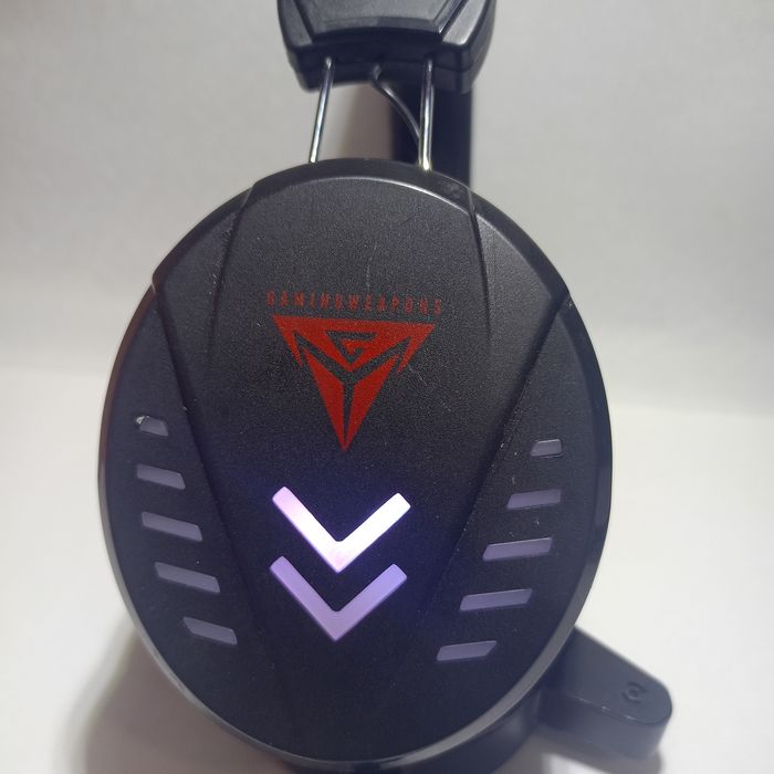 Продам проводные наушники