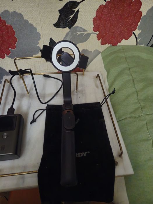 Външна батерия, адаптор, селфи стик, безжично з-но