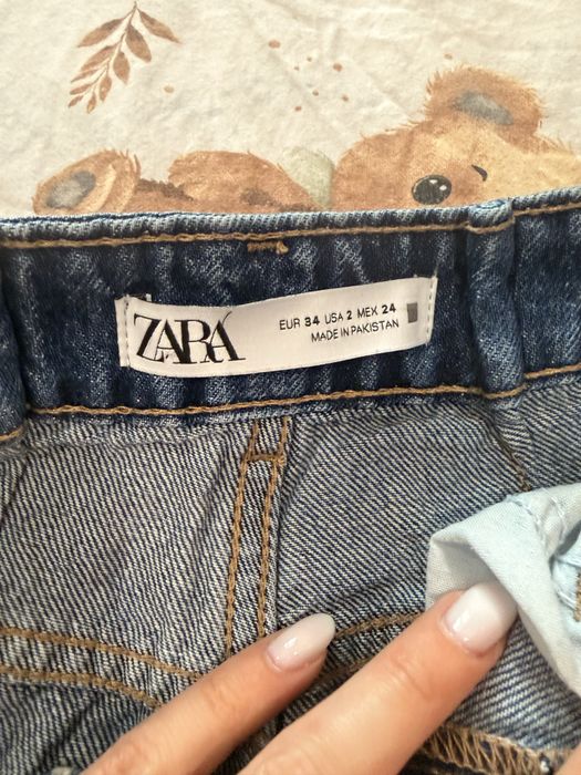Дънки от Zara.