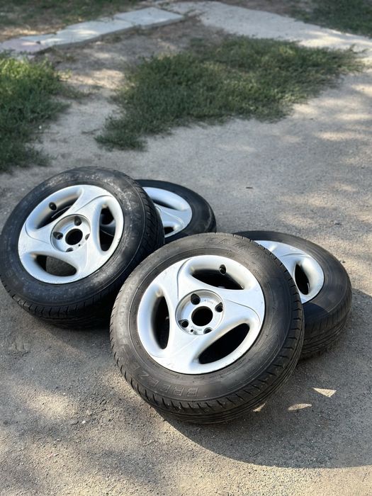 Диски с шинами 4х114.3 R14