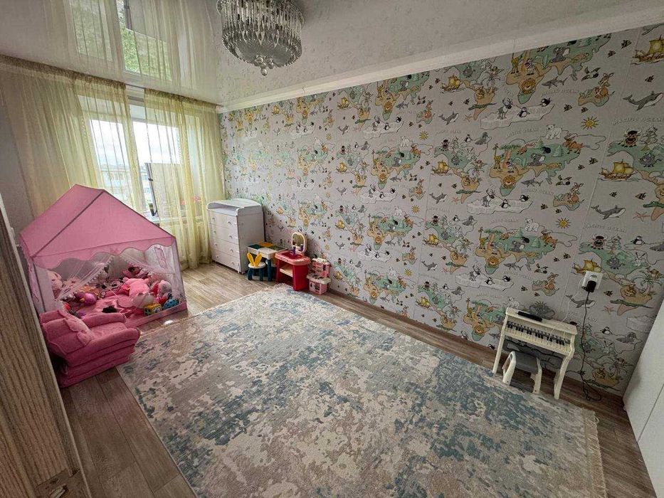 Продам 3 комнатную квартиру