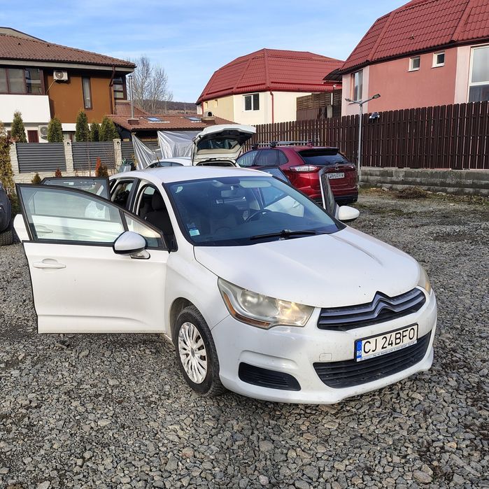 Citroen C4    3300 negociabil