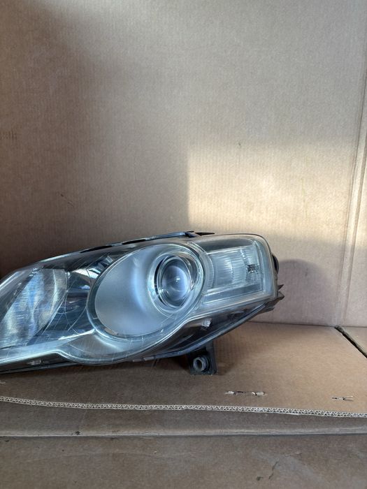 Far Stanga Europa VW Passat B6 3C0941005Q 2005-2010
