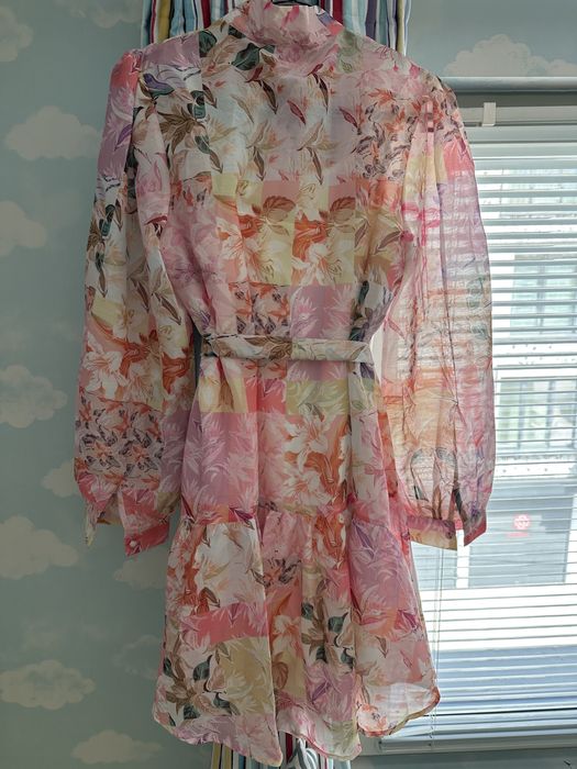 Нова бутикова рокля Miss Rosier, размер М