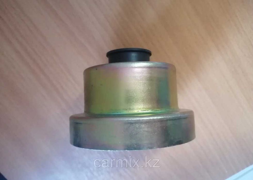 Пыльник шруса на Mitsubishi