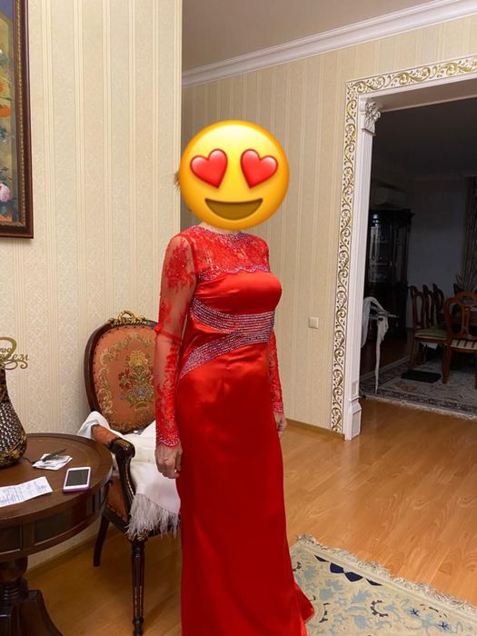 Вечернее платье