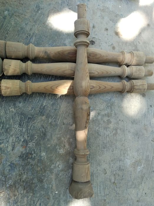 Резные ножки деревянные.