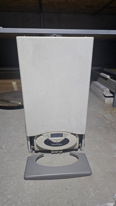 Centrala Ariston gaz Genus Evo 24KW