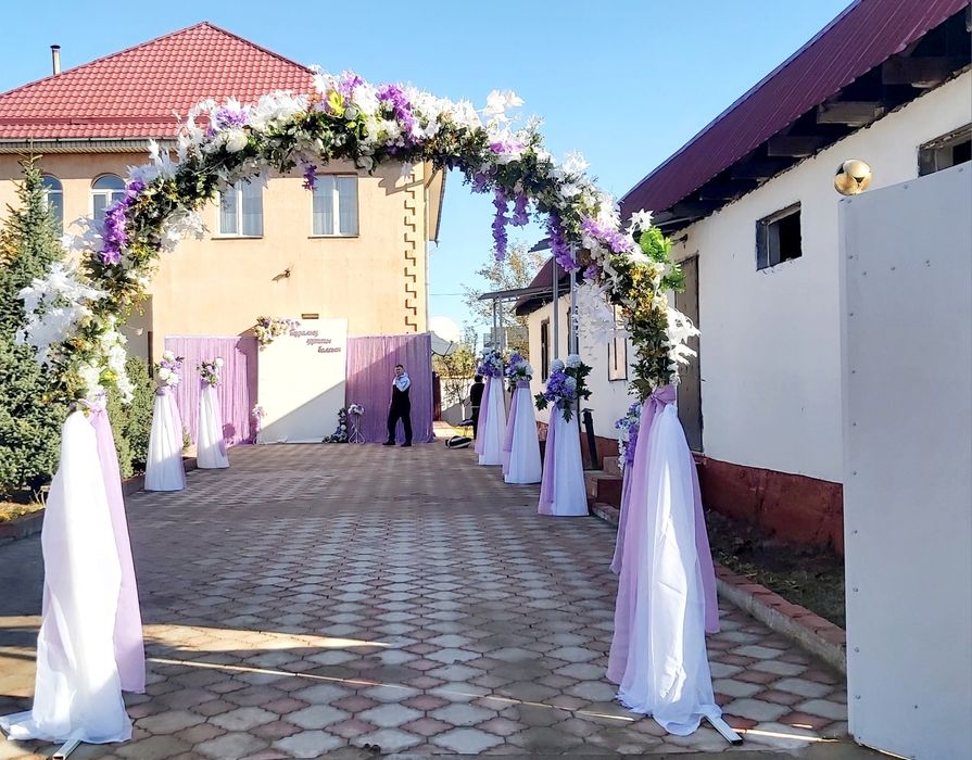 Оформление в подарок,посуточно дом