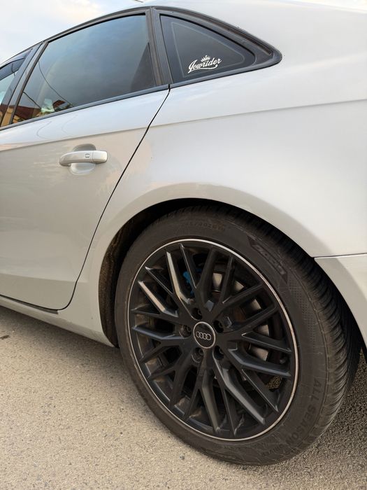 Vând mașină Audi A4 B8, în stare perfectă de funcționare