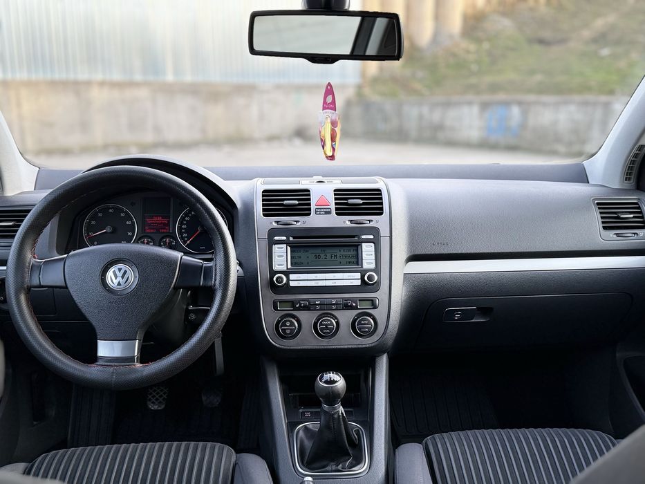 Volkswagen Golf 5 1.4 TSI 140 CP