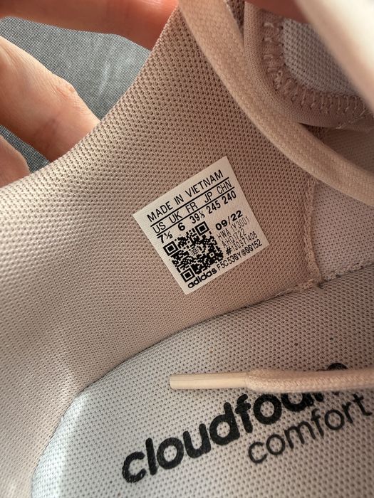 Кросовки adidas женские