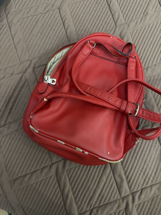 Рюкзак от Guess