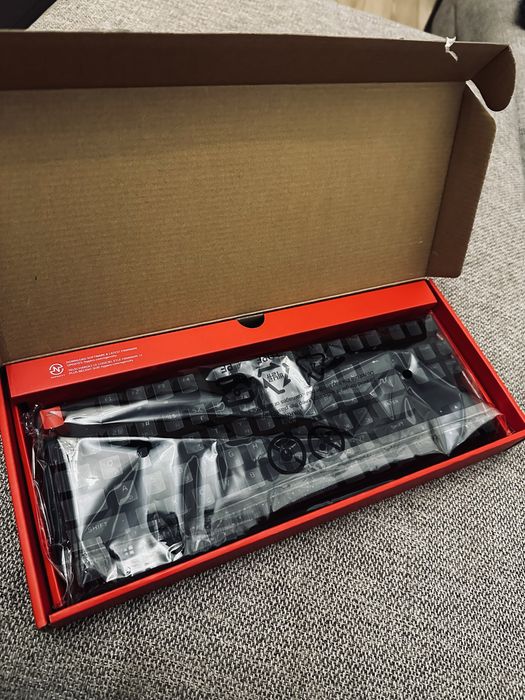 Продам б/у клавиатуру HyperX origins core pbt