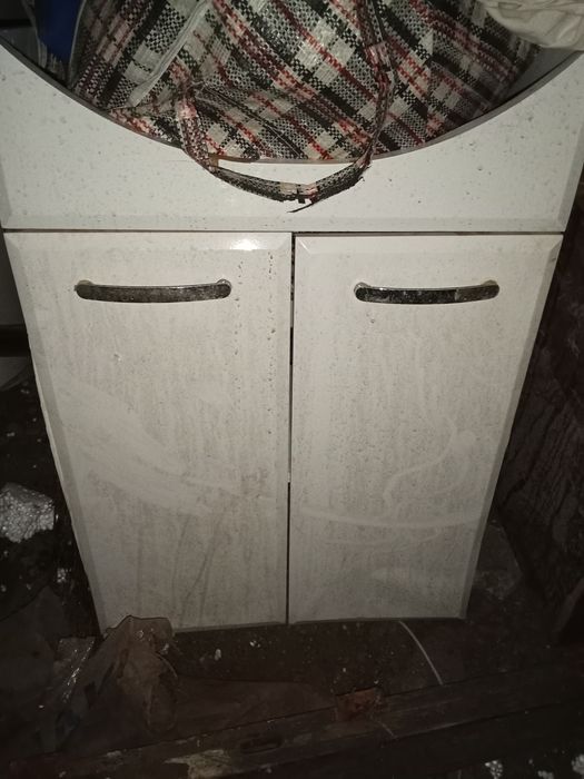 Раковины унитазы б/у продам недорого