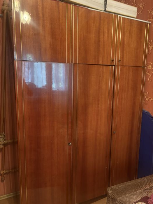 Продам шкаф торг срочно