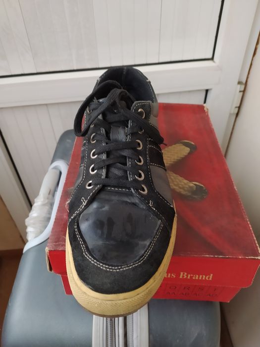 Мужские кроссовки