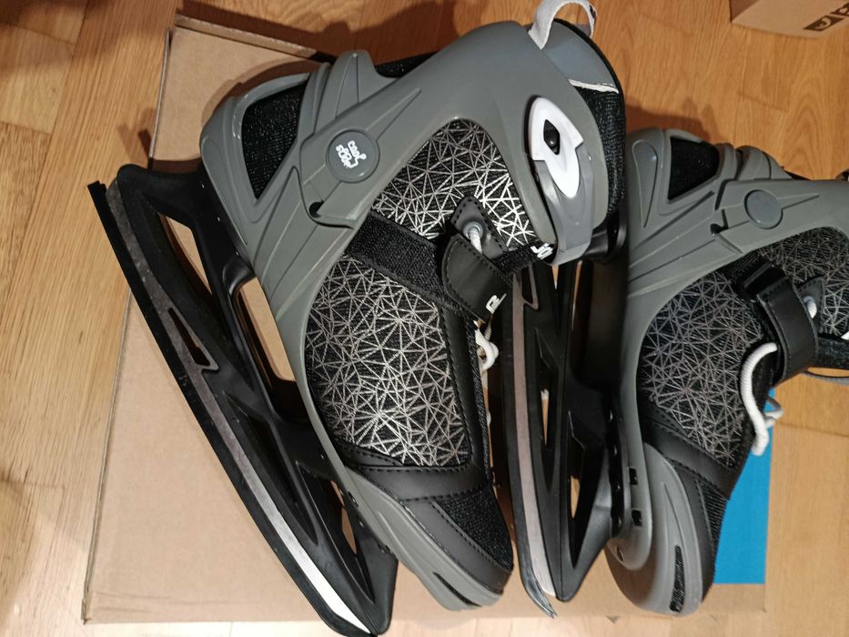 Vand patine barbati marimea 44