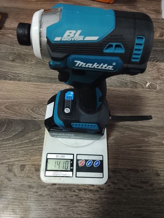 Autofiletanta impact Makita DTD171 cu baterie de 6A. Produs NOU
