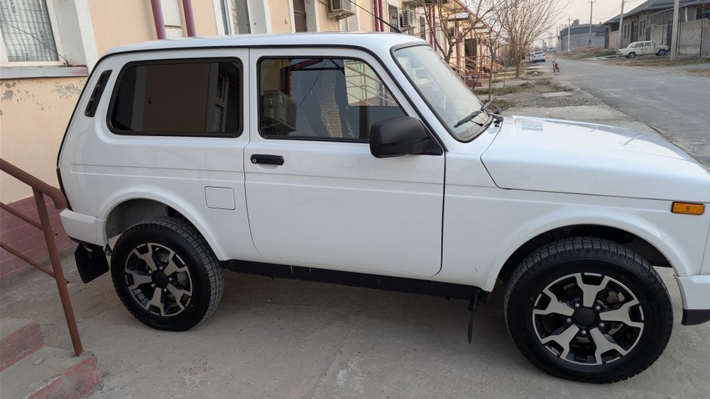 продам LADA niva urban