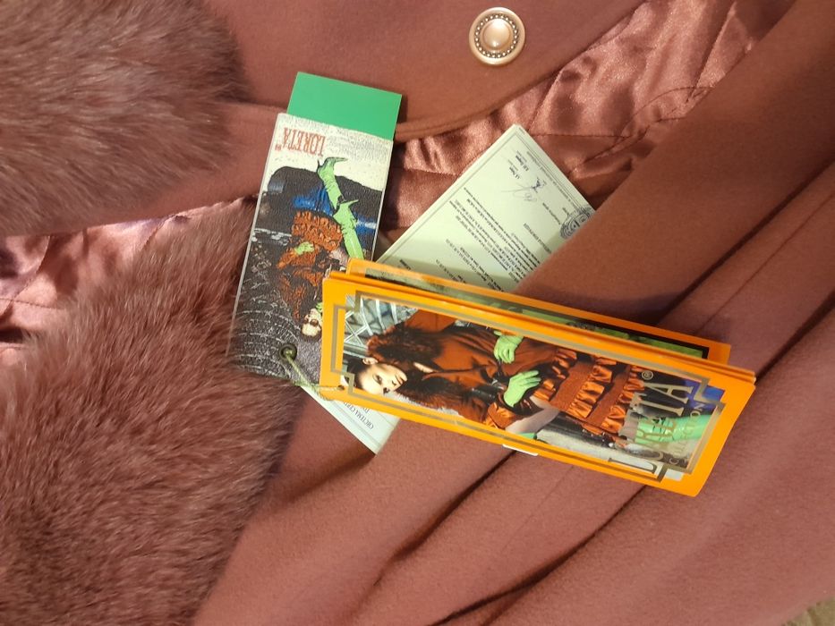 Продаётся Пальто 15тыс