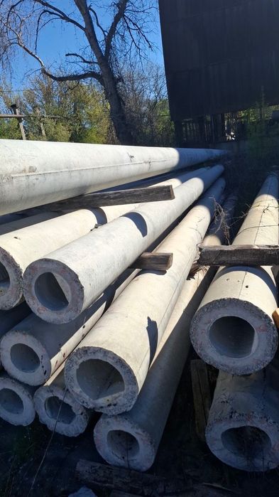 Бетонни стълбове