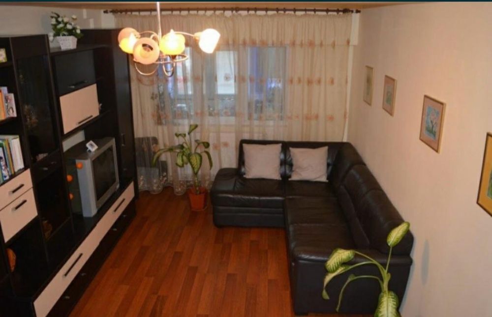 Inchiriez apartament Port Turistic 3 camere Portul