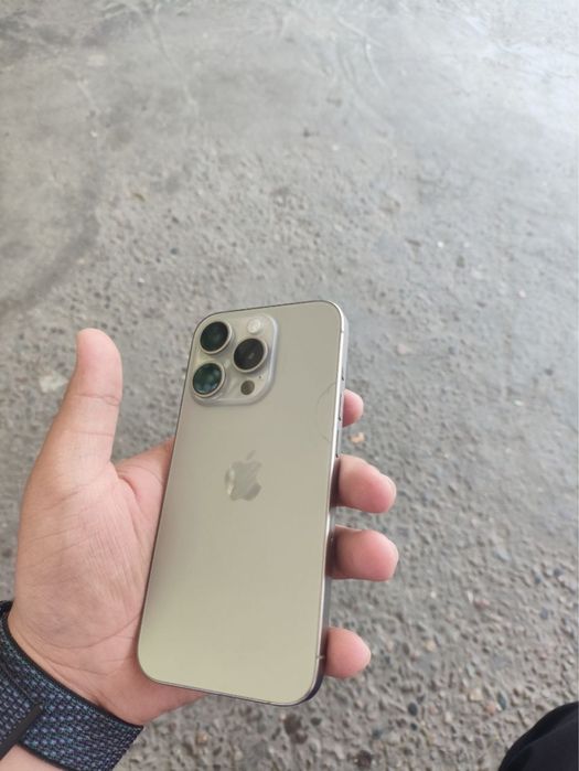 Sotiladi 15pro 512gb