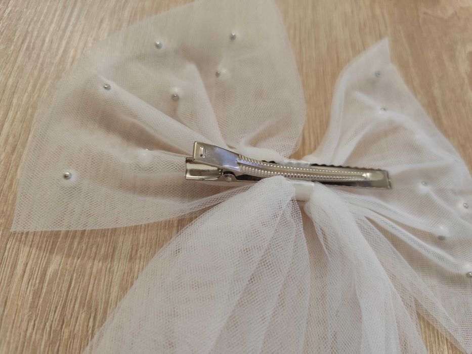 Булчински аксесоар за коса с воал и панделка с фиба за сватба и бал