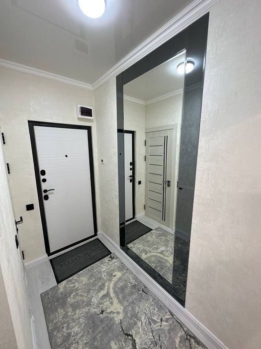 Чиланзар 7  2*3/1/4 arenda kvartira(bez makler) uyi egasiman
2*3/1/4
Д