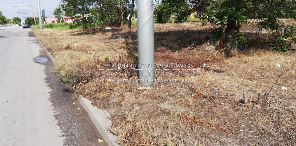 Продава се Парцел в Пловдив, Тракия - 2759 кв.м за 300 €/кв.м - Снимка #1