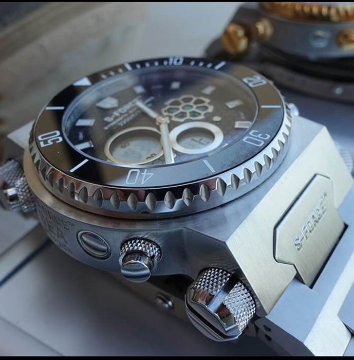 Soat. Haqiqiy yigitlar soati.