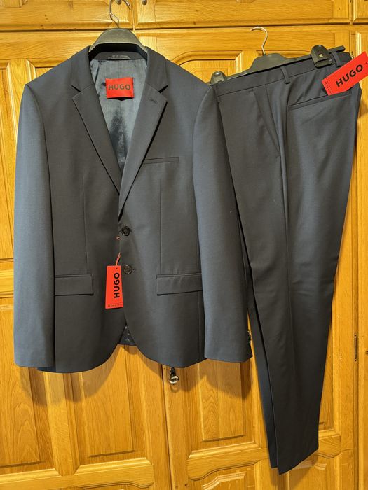 Costum (sacou+pantaloni) Hugo