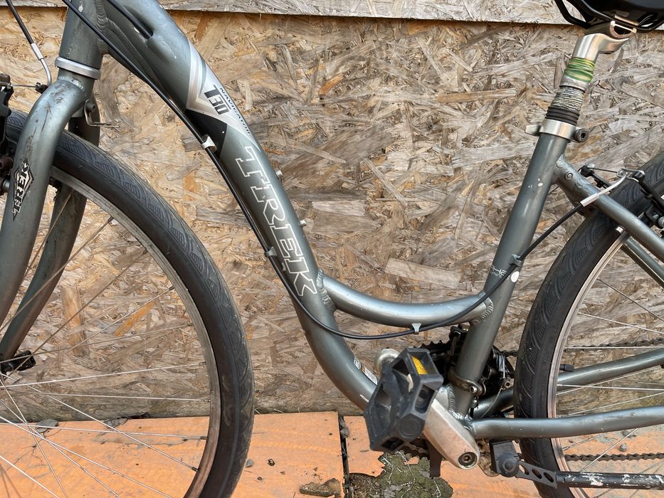 Bicicleta cadru dama trek t30  cadru aluminiu roti 28”