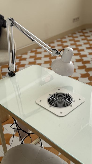 Стол маникюрный  150 000 тг