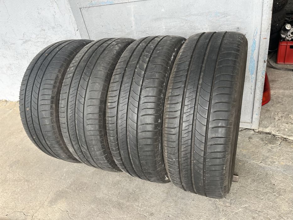 4 бр. летни гуми 205/55/16 Michelin DOT 4016 2x6 mm 2x5 mm