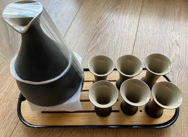 Set sake Teanagoo 10 piese - carafa + 6 cesti + tava bambus, nou