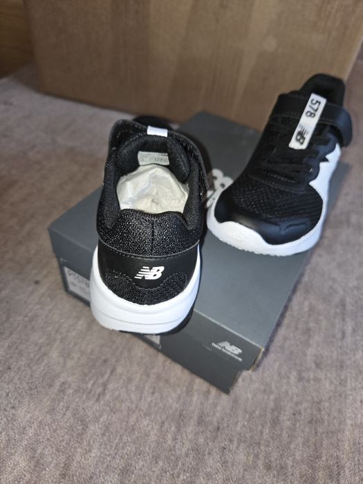New balance pentru copii