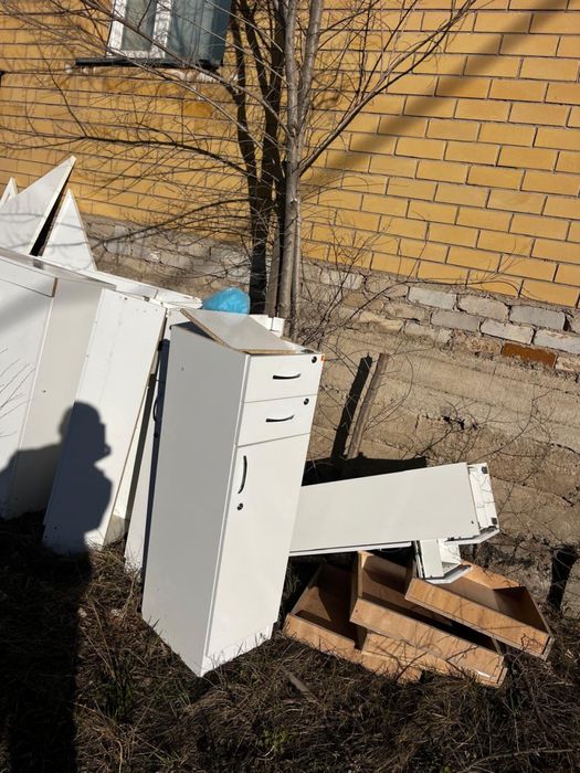 Продам шкафы от салона красоты