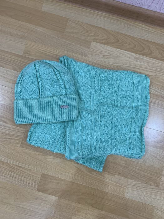 Продам женскую шапку