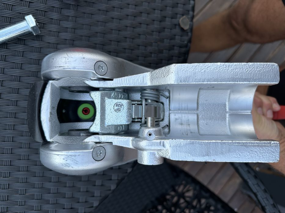 Cupla remorca AL KO ANTIBALANS AL KO NOUA 3500 kg Platforma Rulota