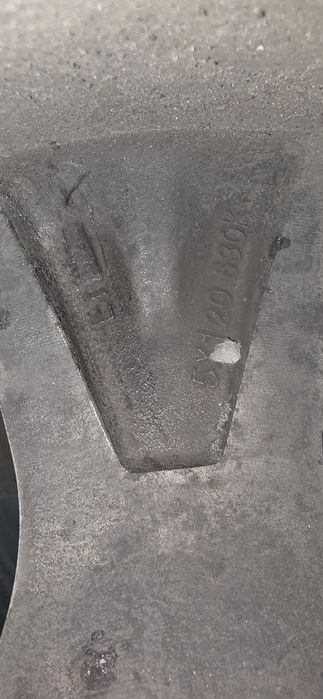 Продам 16 диски с резиной (уставшей) 5х120